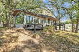 1800 Lake Shore Dr, Okoboji, IA 51355