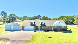 1801 E Willow Dr, Stigler, OK 74462