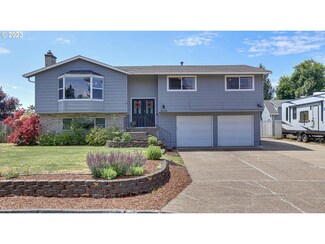 18759 Allegheny Dr, Oregon City, OR 97045
