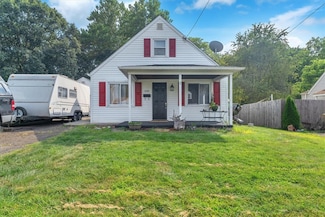 610 Hickory Dr, Aliquippa, PA 15001