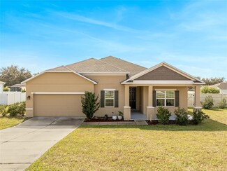 1703 Daybreak Dr, Fruitland Park, FL 34731