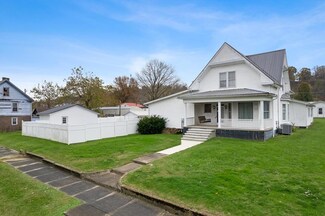 204 W 3rd St, Augusta, KY 41002
