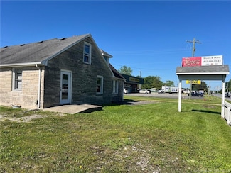 367 W Lagrange Rd, Hanover, IN 47243
