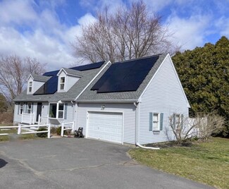 19 Meadowbrook Dr, Sunderland, MA 01375