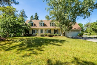 571 Mendon Ionia Rd, Honeoye Falls, NY 14472