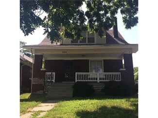 200 Askew Ave, Kansas City, MO 64123