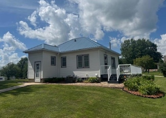1115 174th St, Postville, IA 52162