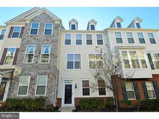 1802 Gabriel Ln, Highland Park, NJ 08904