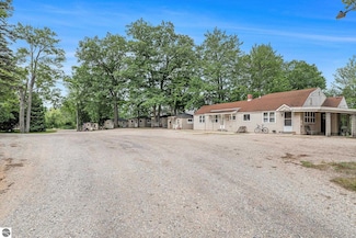 6444 Michigan 115, Cadillac, MI 49601