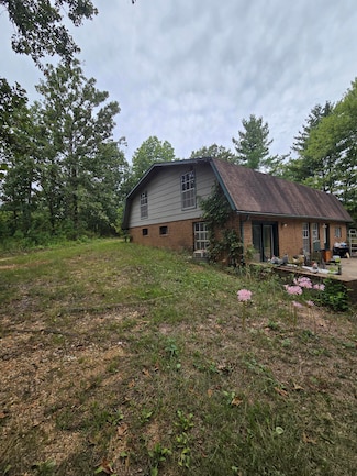 8901 County Road 455, Birch Tree, MO 65438