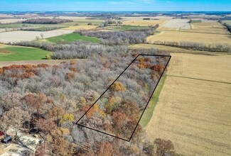5 Ac Vandre Rd, Milford, WI 53038