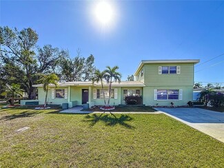 6008 49th Ave N, Kenneth City, FL 33709