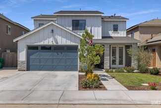 3521 Tawney Oaks Ln, Shafter, CA 93263