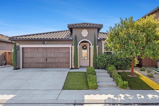 2716 N Millard Ave, Fresno, CA 93727