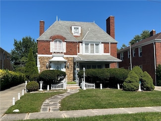 4019 Okalona Rd, Cleveland, OH 44121