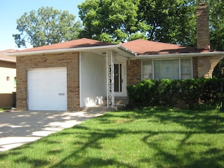 4204 Main St, Skokie, IL 60076