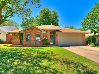 812 Coopers Hawk Dr, Norman, OK 73072