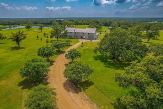 W S Fm 2547, Fairfield, TX 75840