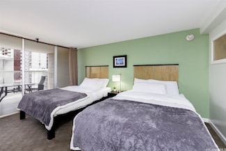 445 Seaside Ave Unit 1005, Honolulu, HI 96815