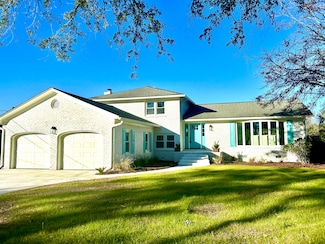 1894 Capri Dr, Charleston, SC 29407