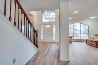 5906 Brookline Dr, Rowlett, TX 75089