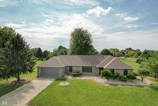 9450 Gladstone Dr, Pittsboro, IN 46167