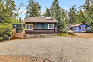 54105 S Circle Dr, Idyllwild, CA 92549