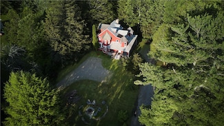 38 Lake St, Stamford, NY 12167