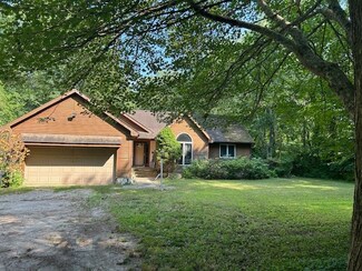 109 Burdickville Rd, Charlestown, RI 02813