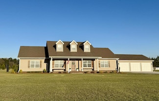 2087 County Road 15, Headland, AL 36345