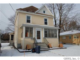 125 Elm St, Minoa, NY 13116