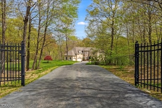 727 Woodport Rd, Sparta, NJ 07871