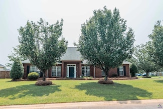 102 Ironwood Dr, Bonaire, GA 31005