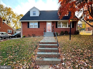 909 Linwood St, Hyattsville, MD 20783