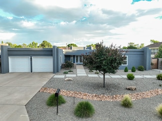 7904 Charger Trail NE, Albuquerque, NM 87109