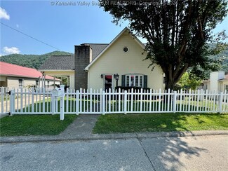 3116 Maple St, Belle, WV 25015