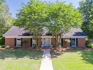 2518 Kenilworth Dr, Albany, GA 31707