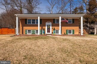 4208 Alcott St, Alexandria, VA 22309