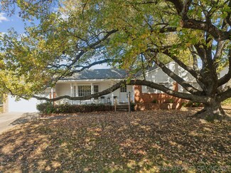 4149 E 42nd Place, Tulsa, OK 74135
