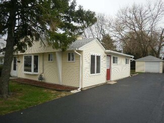 4205 W 90th Place, Hometown, IL 60456