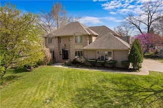 132 the Woodlands, Gladstone, MO 64119
