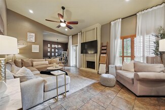 10433 High Hollows Dr Unit 218, Dallas, TX 75230