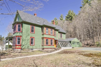 130 Laurel St, Newport, NH 03773