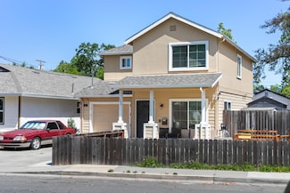3879 8th Ave, Sacramento, CA 95817