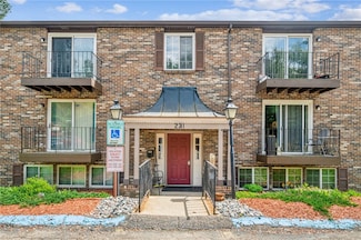 231 Coxcomb Hill Rd Unit 3, New Kensington, PA 15068