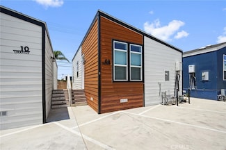8250 Lankershim Blvd Unit 8, North Hollywood, CA 91605