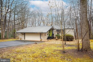 6101 Occoquan Forest Dr, Manassas, VA 20112
