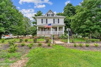 1105 E Columbus St, Kenton, OH 43326