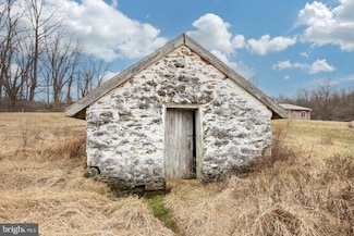 380 Glen Roy Rd, Nottingham, PA 19362