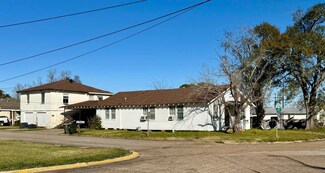 1301 & 1301 1/2 Bourg St, Houma, LA 70364